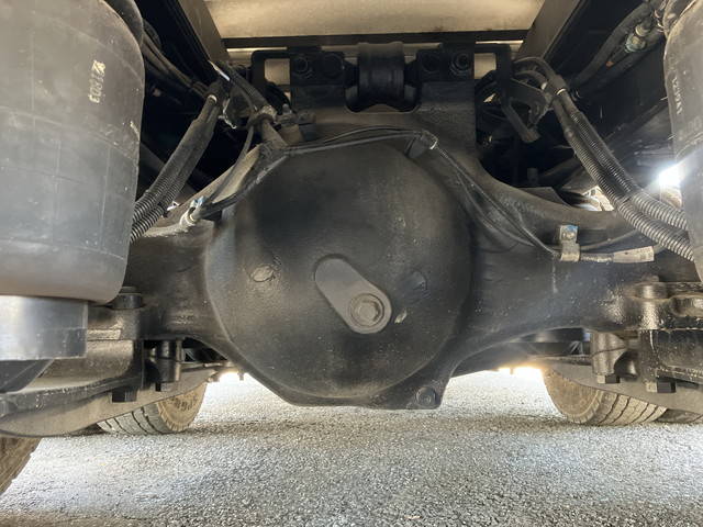 日野プロフィア冷蔵冷凍ウイング大型（10t）[写真28]