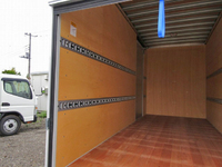 三菱ふそうキャンターアルミバン小型（2t・3t）[写真05]