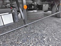 三菱ふそうキャンターアルミウイング小型（2t・3t）[写真09]