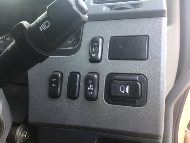 三菱ふそうファイタークレーン3段増トン（6t・8t）[写真32]