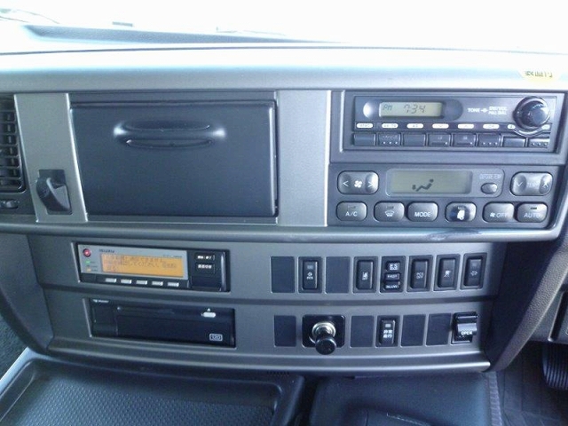 日野プロフィアアルミウイング大型（10t）[写真06]