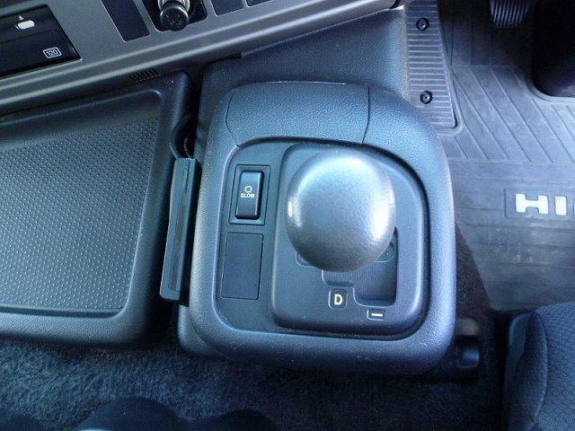 日野プロフィアアルミウイング大型（10t）[写真07]