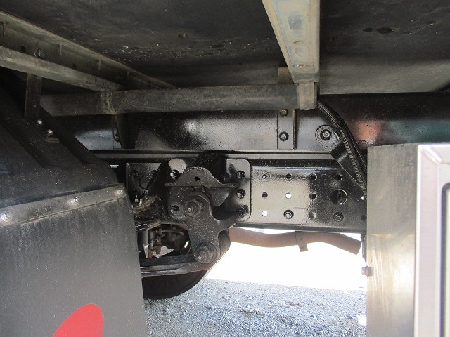 三菱ふそうキャンターアルミバン小型（2t・3t）[写真10]