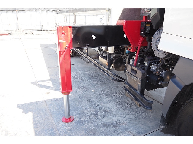 日野レンジャークレーン4段中型（4t）[写真10]