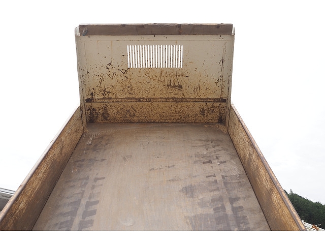 いすゞエルフローダーダンプ小型（2t・3t）[写真16]