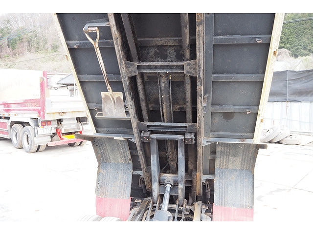 いすゞエルフローダーダンプ小型（2t・3t）[写真20]