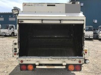 いすゞエルフパッカー車（塵芥車）小型（2t・3t）[写真12]