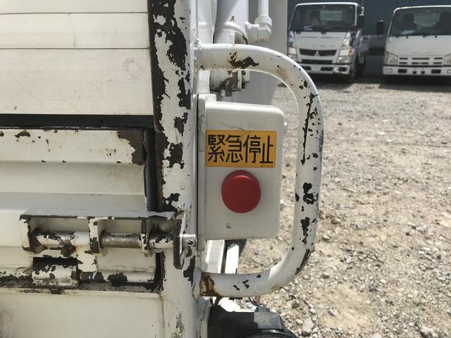 いすゞエルフパッカー車（塵芥車）小型（2t・3t）[写真22]