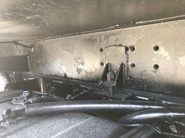 いすゞエルフパッカー車（塵芥車）小型（2t・3t）[写真38]