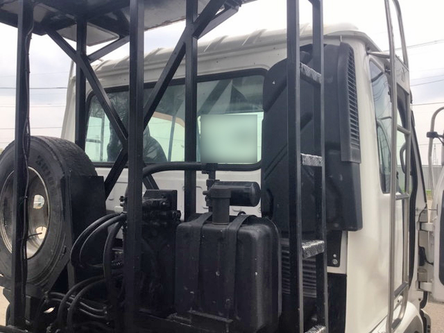 UDトラックスコンドルコンテナ専用車中型（4t）[写真19]