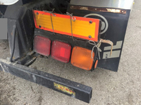 UDトラックスコンドルコンテナ専用車中型（4t）[写真26]