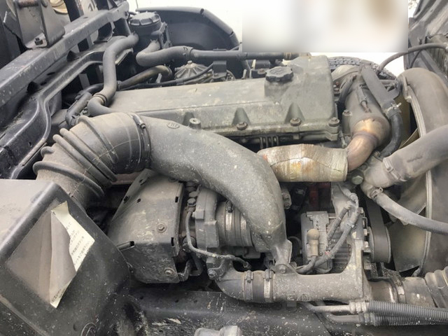 UDトラックスコンドルコンテナ専用車中型（4t）[写真28]