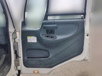 UDトラックスコンドルコンテナ専用車中型（4t）[写真30]