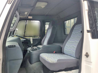 UDトラックスコンドルコンテナ専用車中型（4t）[写真31]