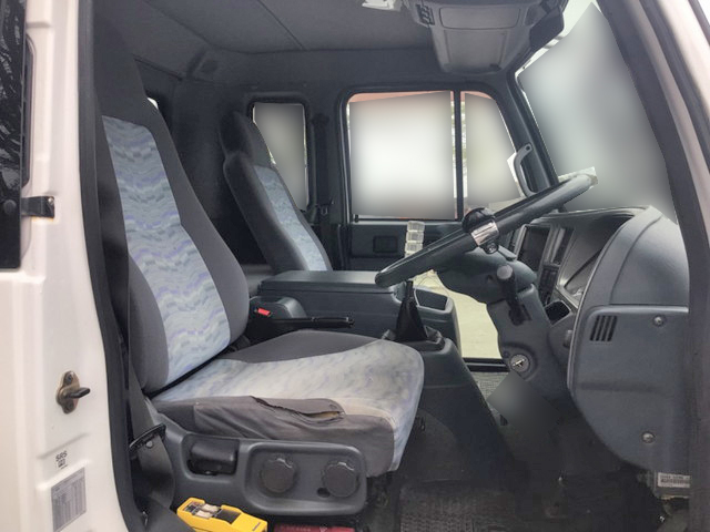 UDトラックスコンドルコンテナ専用車中型（4t）[写真32]