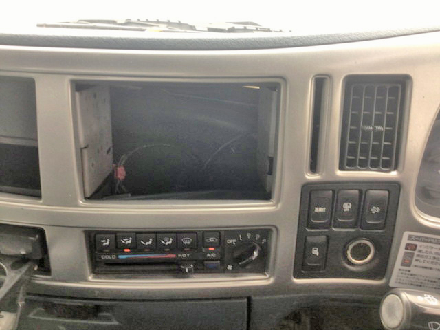 UDトラックスコンドルコンテナ専用車中型（4t）[写真35]