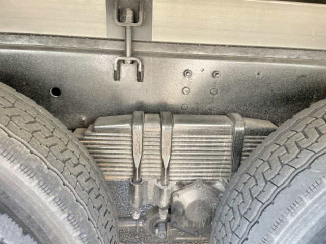 日野プロフィアアコーディオン車大型（10t）[写真13]