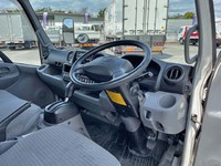 トヨタトヨエースアルミバン小型（2t・3t）[写真30]