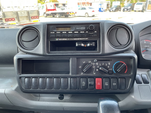 トヨタトヨエースアルミバン小型（2t・3t）[写真35]