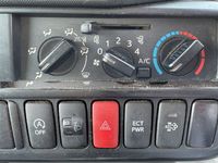 トヨタトヨエースアルミバン小型（2t・3t）[写真37]