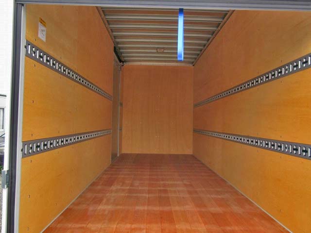 三菱ふそうキャンターアルミバン小型（2t・3t）[写真03]