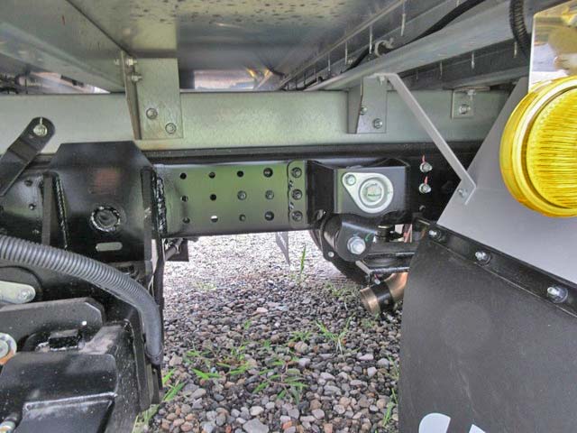 三菱ふそうキャンターアルミバン小型（2t・3t）[写真09]