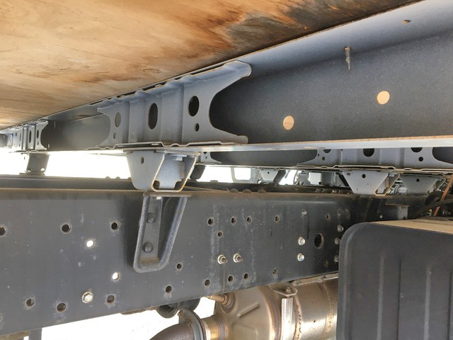 日野デュトロ平ボディ小型（2t・3t）[写真23]