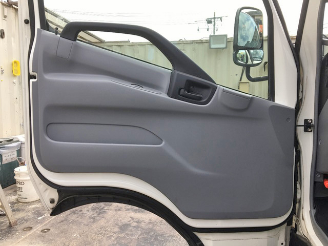 日野デュトロ平ボディ小型（2t・3t）[写真29]