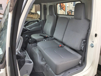 日野デュトロ平ボディ小型（2t・3t）[写真32]