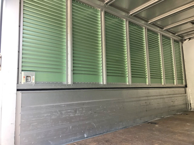 トヨタダイナアルミウイング小型（2t・3t）[写真14]