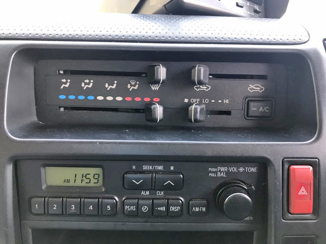 トヨタダイナアルミウイング小型（2t・3t）[写真35]