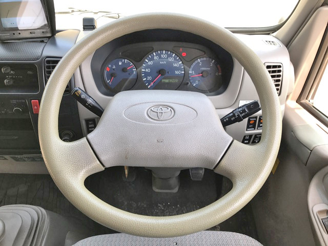 トヨタダイナアルミウイング小型（2t・3t）[写真36]