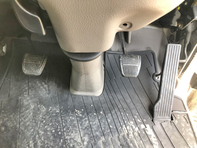 トヨタダイナアルミウイング小型（2t・3t）[写真38]