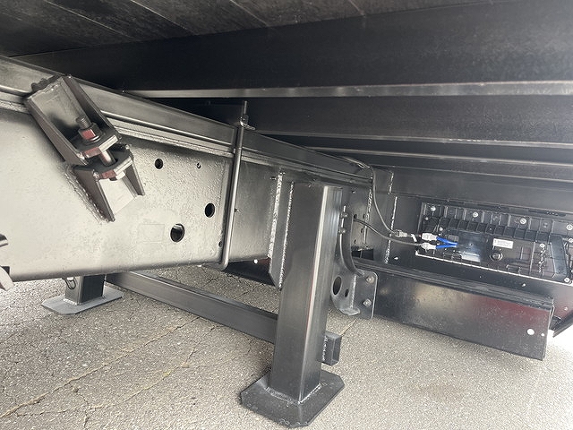 UDトラックスコンドルセルフクレーン3段増トン（6t・8t）[写真16]