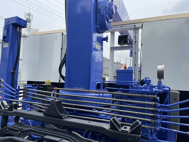 UDトラックスコンドルセルフクレーン3段増トン（6t・8t）[写真27]