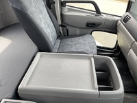 UDトラックスコンドルセルフクレーン3段増トン（6t・8t）[写真36]