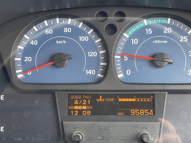 UDトラックスコンドルセルフクレーン3段増トン（6t・8t）[写真39]