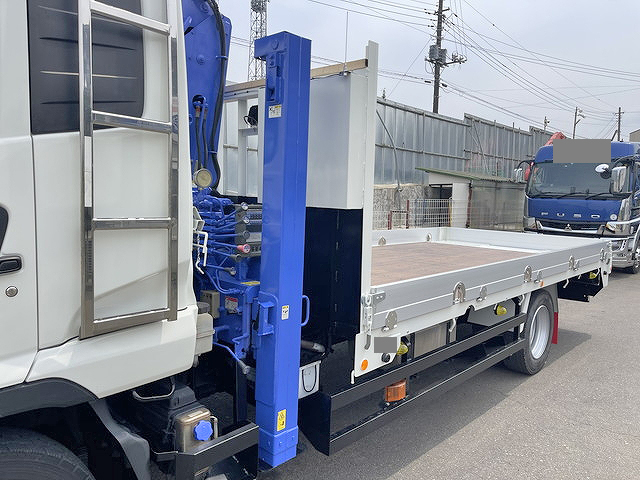 UDトラックスコンドルセルフクレーン3段増トン（6t・8t）[写真05]