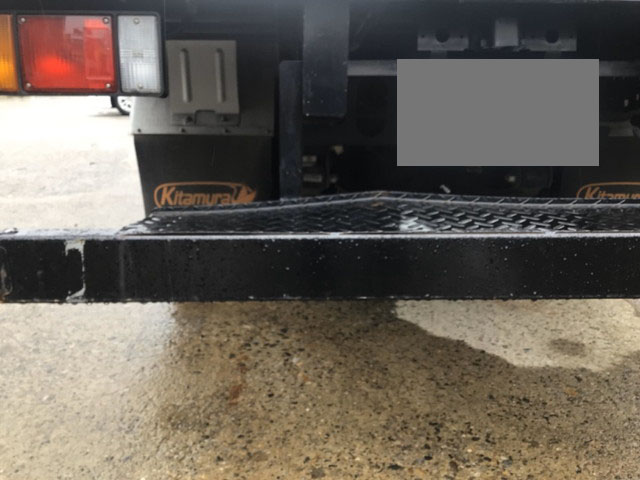 いすゞエルフアルミバン小型（2t・3t）[写真17]