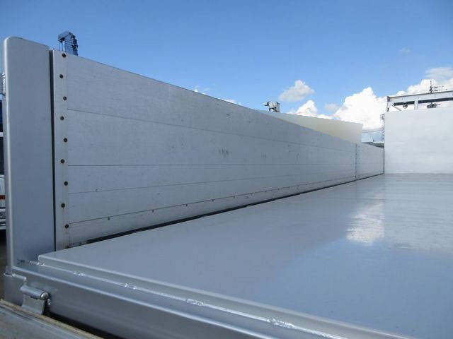 日野プロフィアアルミブロック大型（10t）[写真14]