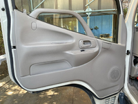 トヨタトヨエースアルミバン小型（2t・3t）[写真28]