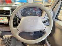 トヨタトヨエースアルミバン小型（2t・3t）[写真36]