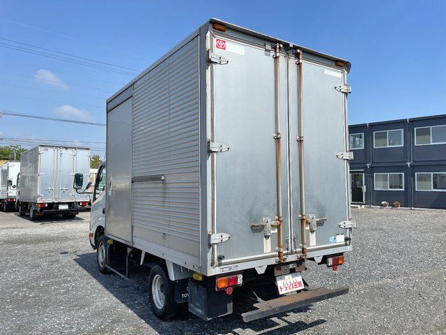 トヨタトヨエースアルミバン小型（2t・3t）[写真04]