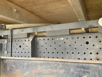 いすゞエルフ平ボディ小型（2t・3t）[写真15]