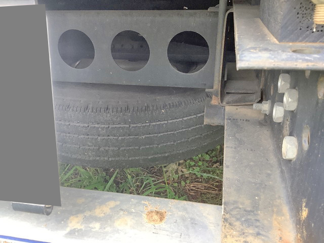 いすゞエルフ平ボディ小型（2t・3t）[写真18]