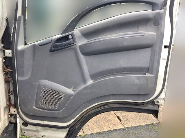 いすゞエルフ平ボディ小型（2t・3t）[写真26]