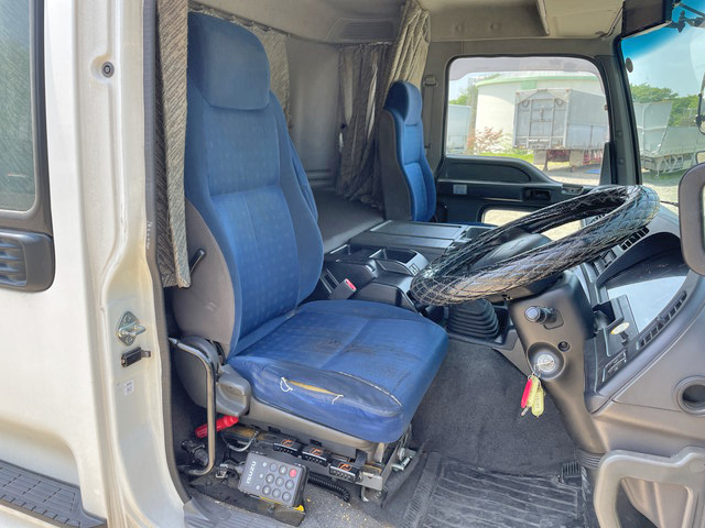 いすゞギガ冷凍車（冷蔵車）大型（10t）[写真33]