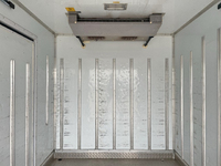 いすゞエルフ冷凍車（冷蔵車）小型（2t・3t）[写真13]