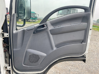 いすゞエルフ冷凍車（冷蔵車）小型（2t・3t）[写真29]