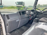 いすゞエルフ冷凍車（冷蔵車）小型（2t・3t）[写真30]